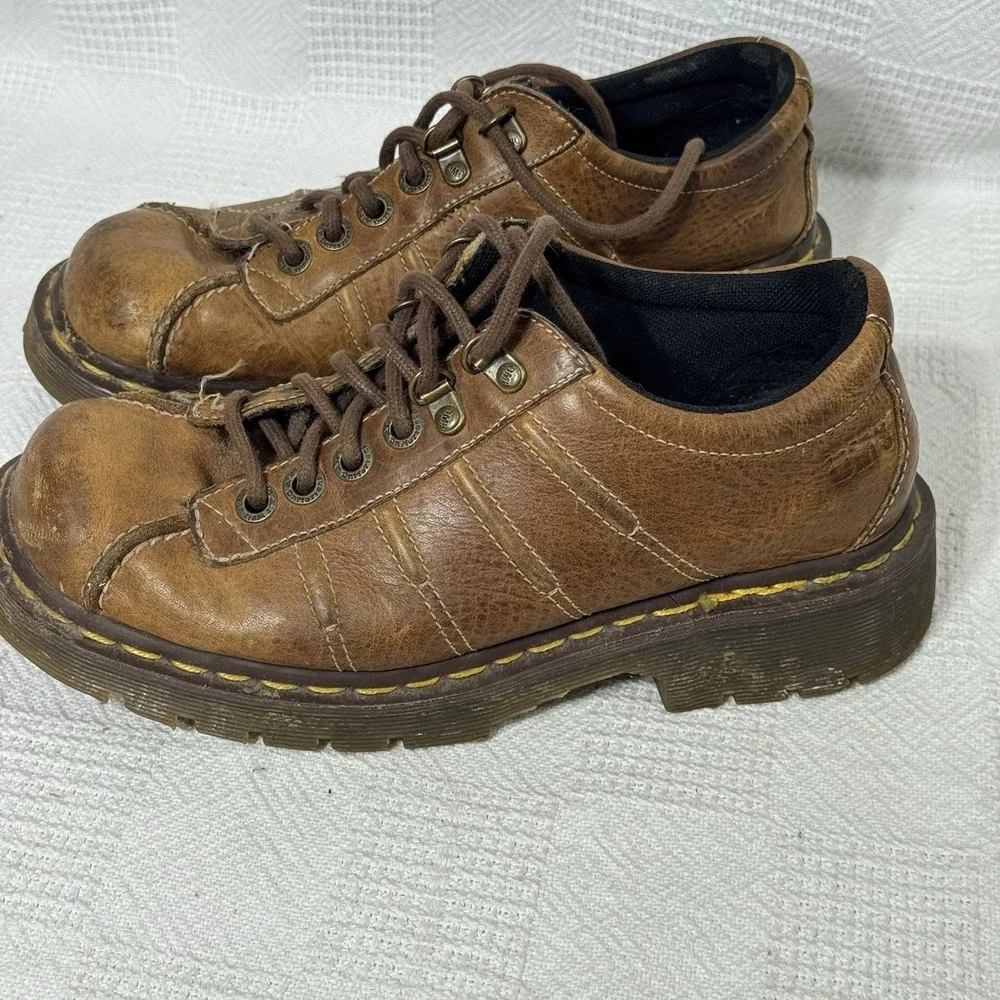 Dr. Martens Y2K Caramel Brown Chunky‎ 6 Eye Lace Up Vintage Oxfords M6 -W8